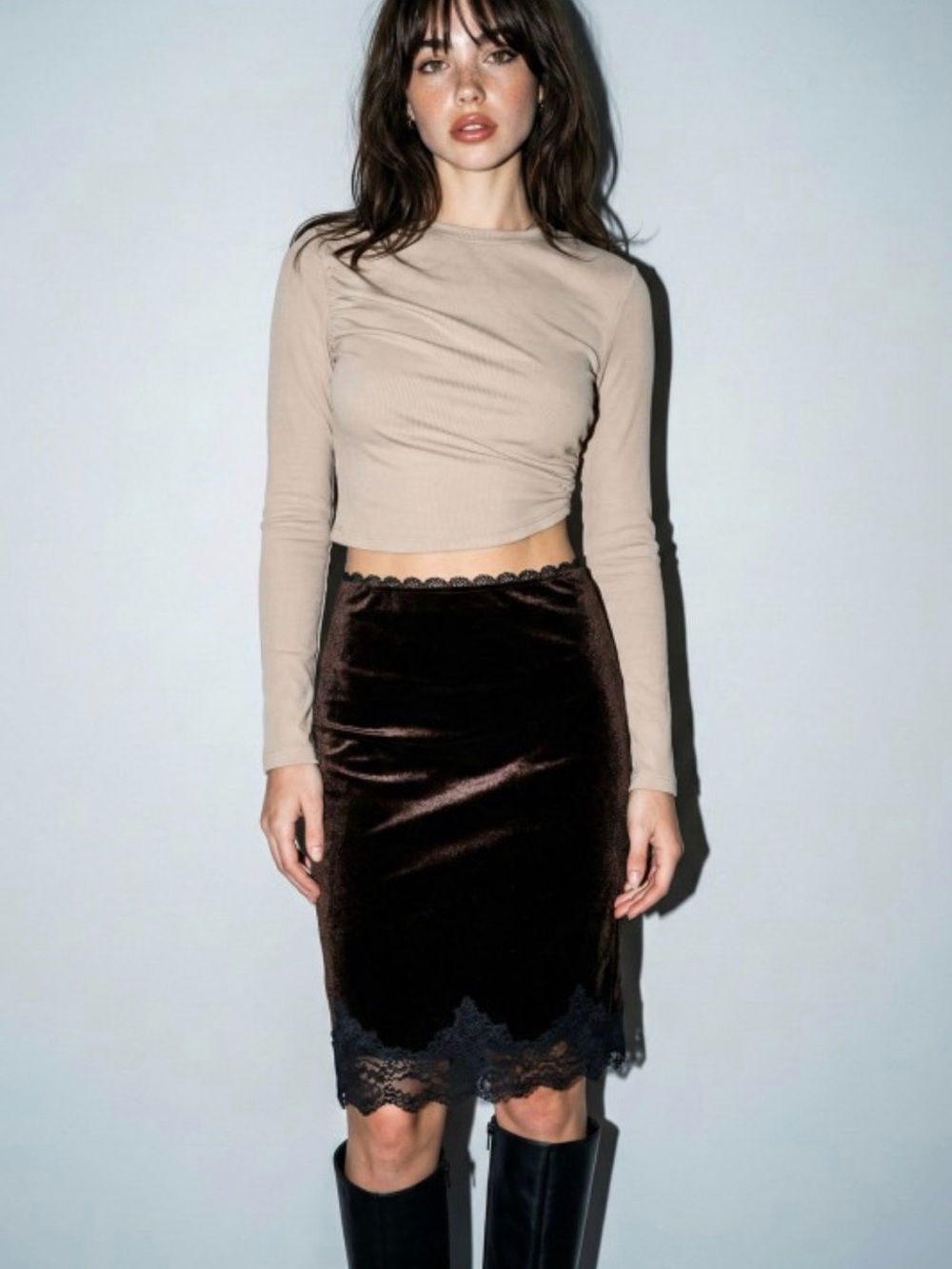 A500 Chocolate Brown and Black Velvet Lace Hem Pencil Skirt - Picture 4 of 6